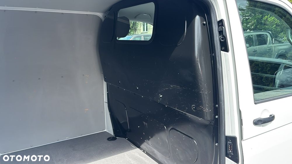 Volkswagen Transporter T6 - 22