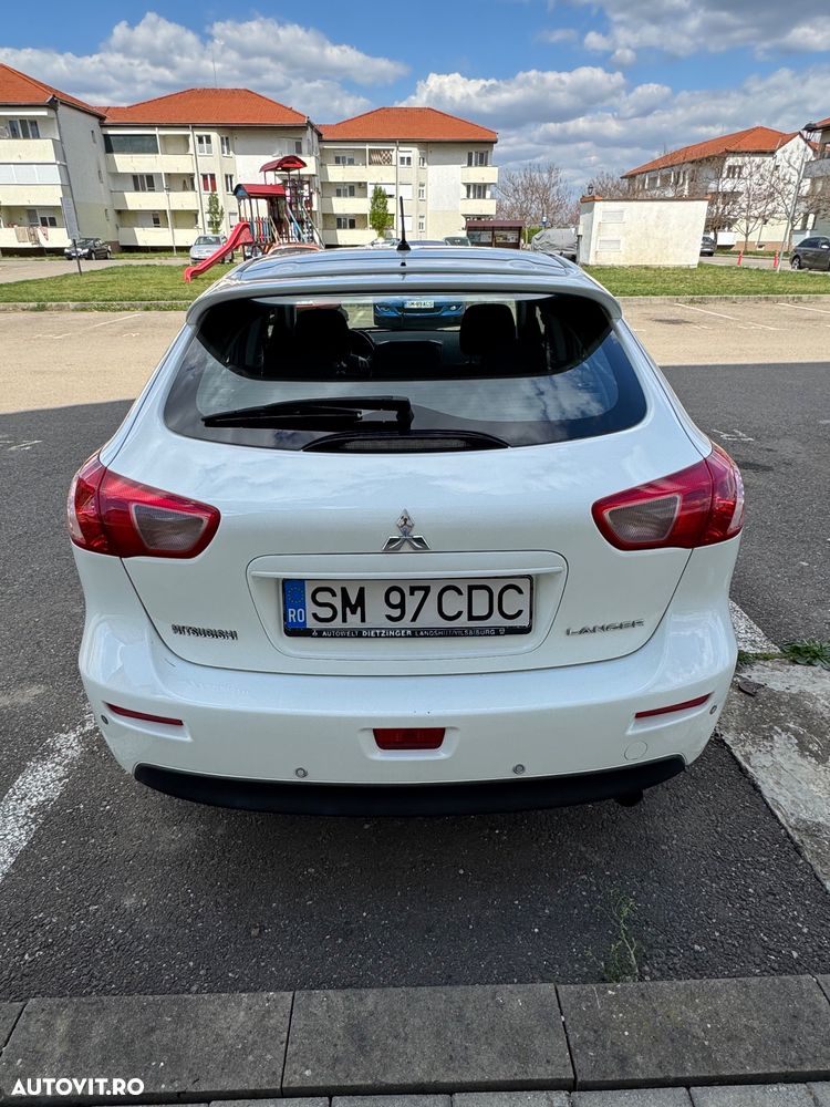 Mitsubishi Lancer 1.8 DI-D+ ClearTec Invite - 6