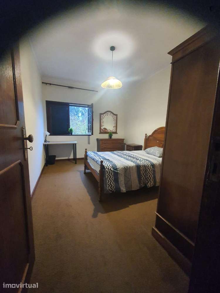 Quarto - localizado em Gulpilhares Porto - Grande imagem: 3/17