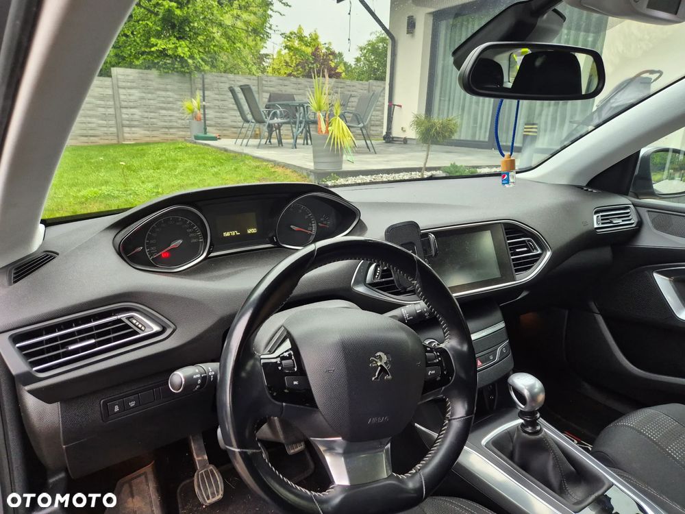 Peugeot 308 PureTech 130 Stop & Start Allure - 10