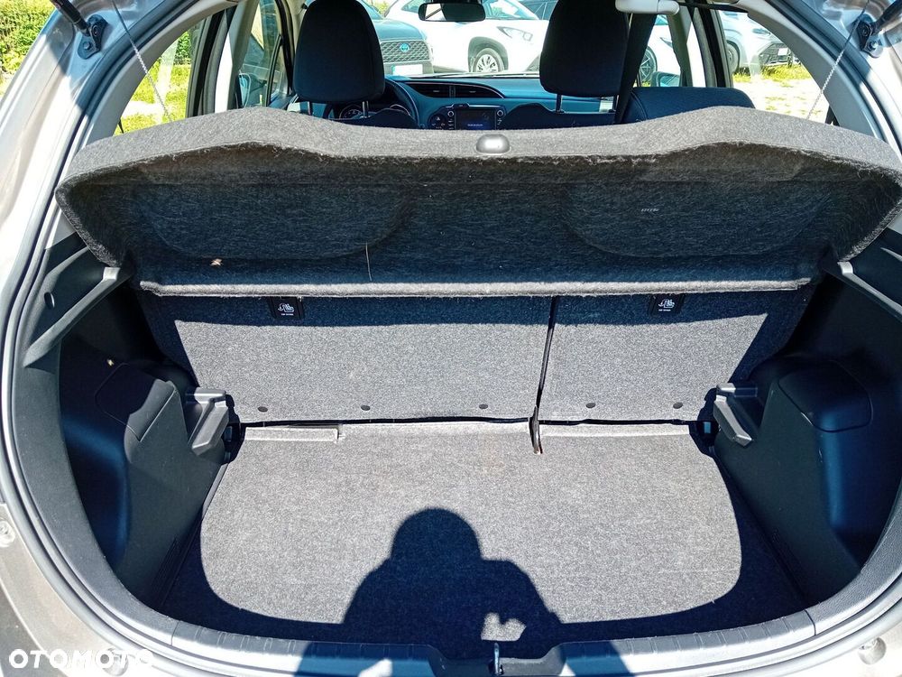 Toyota Yaris - 10