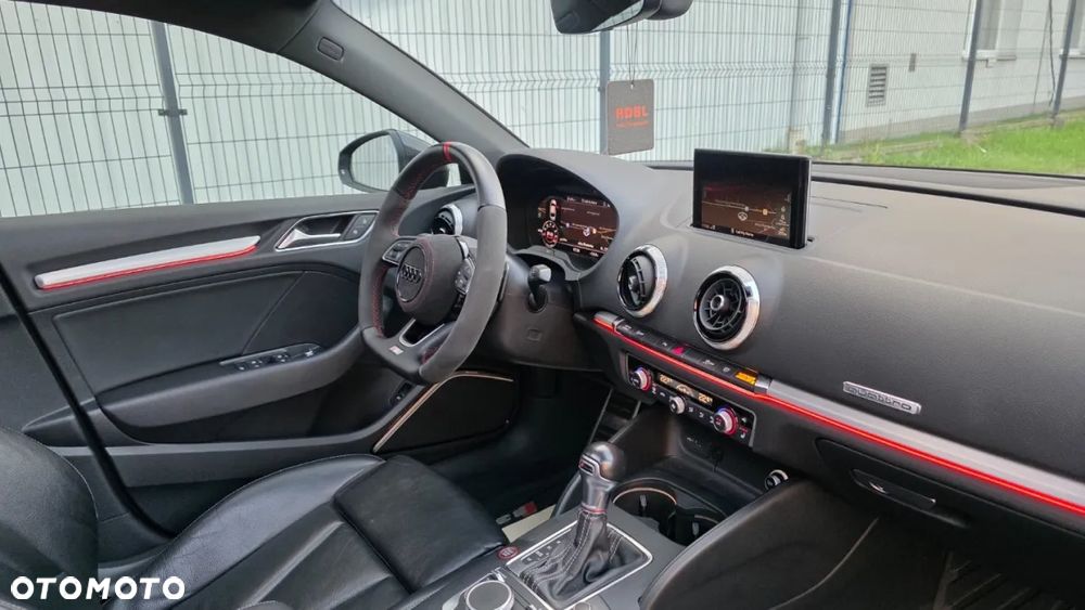 Audi S3 ver-s-tronic - 14