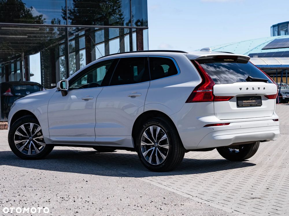Volvo XC 60 B4 D Geartronic Momentum Pro - 10