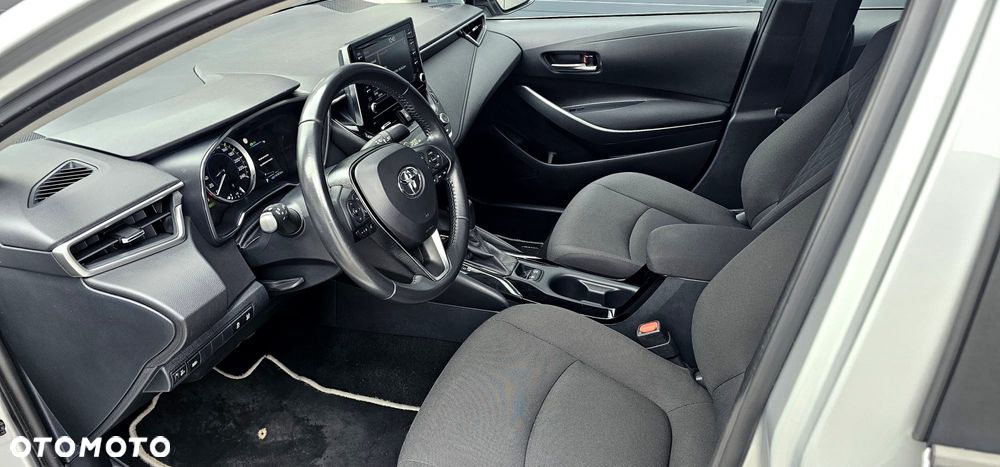 Toyota Corolla 1.8 Hybrid Comfort - 12