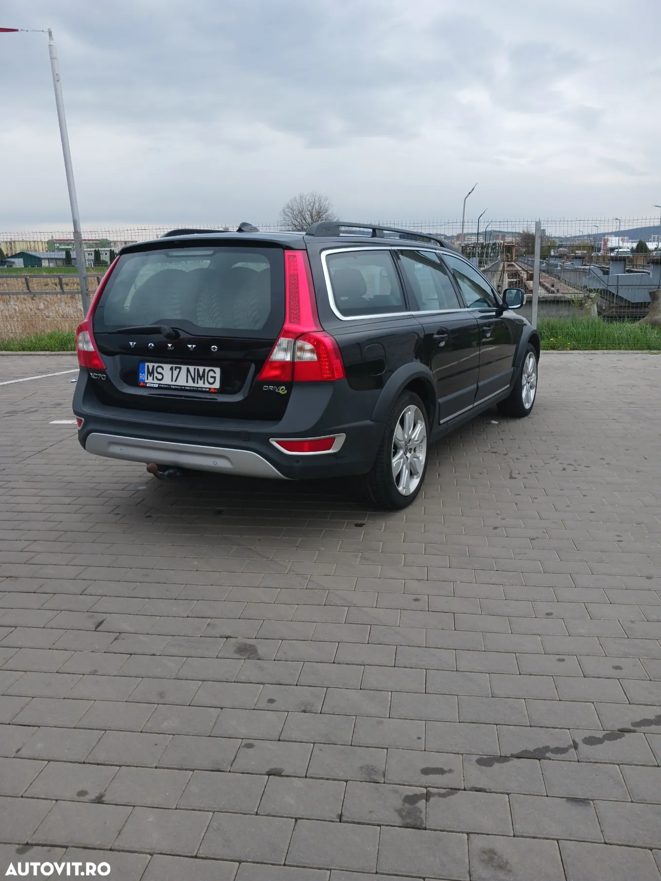 Volvo XC 70 D3 DRIVe Momentum - 3
