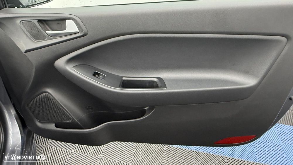 Hyundai i20 - 20