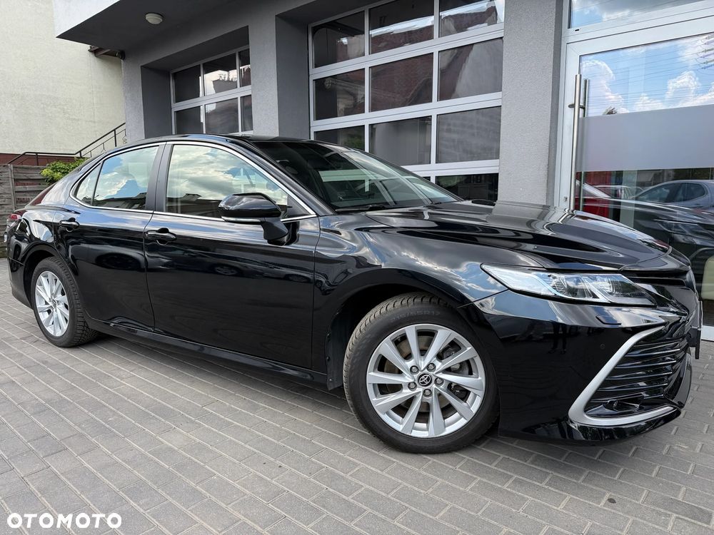 Toyota Camry 2.5 Hybrid Comfort CVT - 22