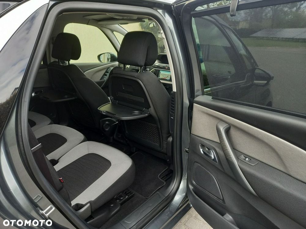 Citroën C4 Picasso THP 155 Exclusive - 24