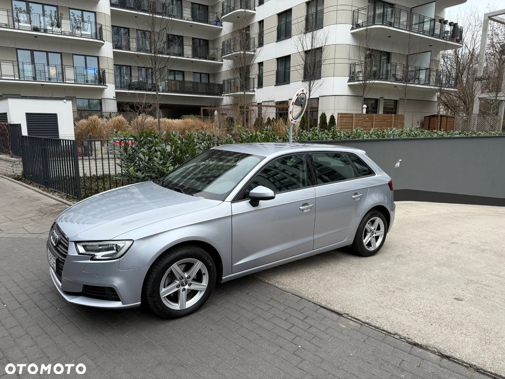 Audi A3 Sportback - 6