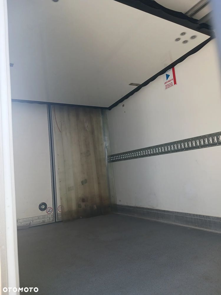 Mitsubishi Canter Fuso 9C18 2018r 299 tyś km Chłodnia Mroźnia Agregat CARRIER Supra 550 - 18
