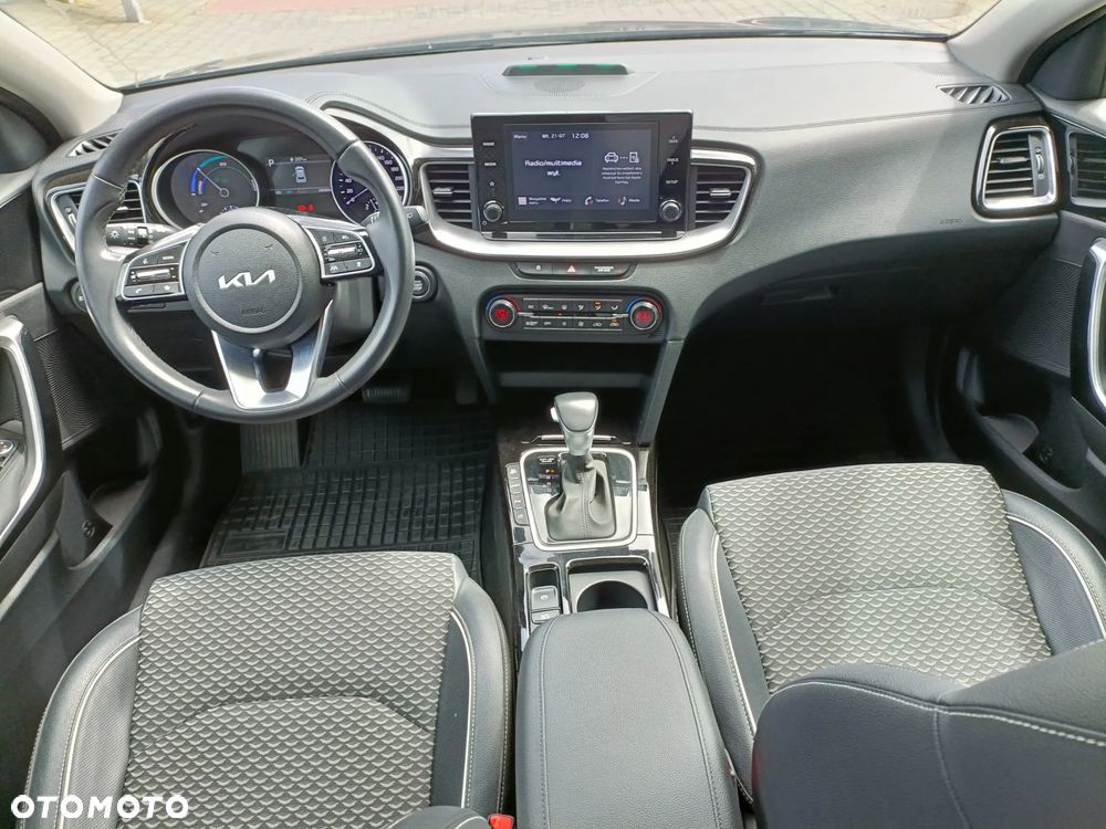 Kia XCeed 1.6 GDI PHEV L DCT - 12