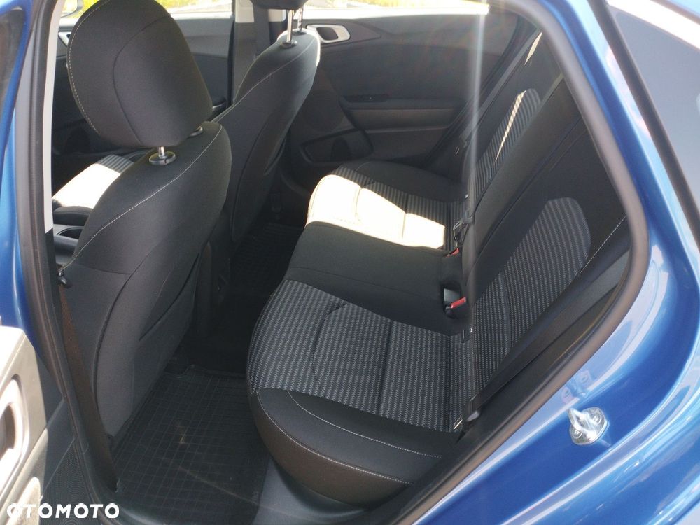 Kia Ceed 1.5 T-GDI M - 20