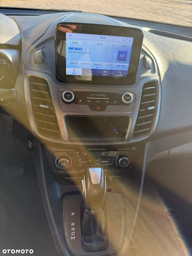 Ford Transit Connect - 11