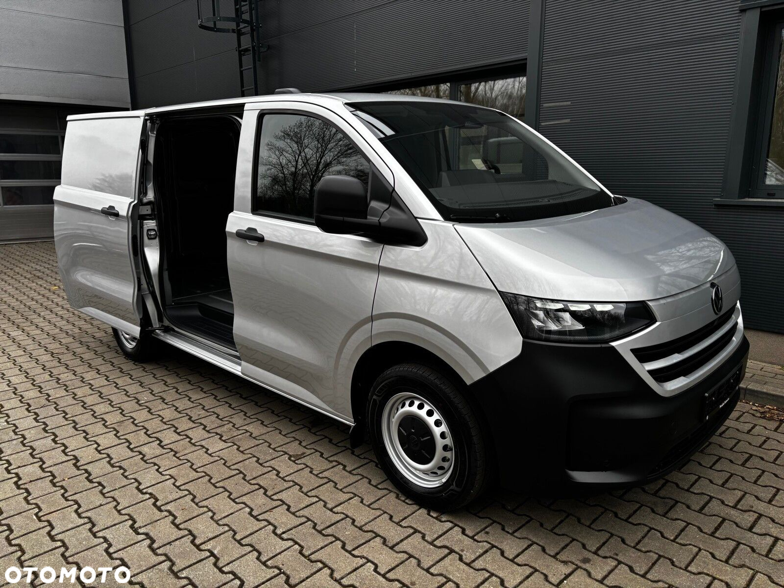 Volkswagen Transporter 2.0 TDI 150KM 6-bm L1 - 26