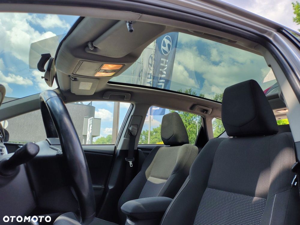 Toyota Auris Hybrid 135 Premium - 16