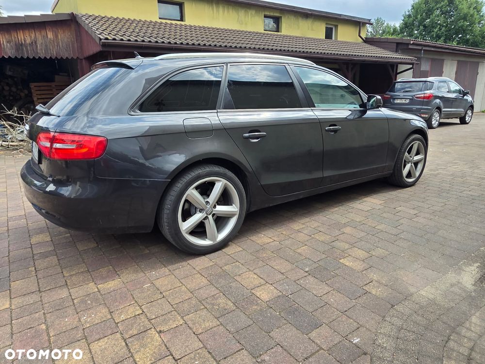 Audi A4 Avant - 6