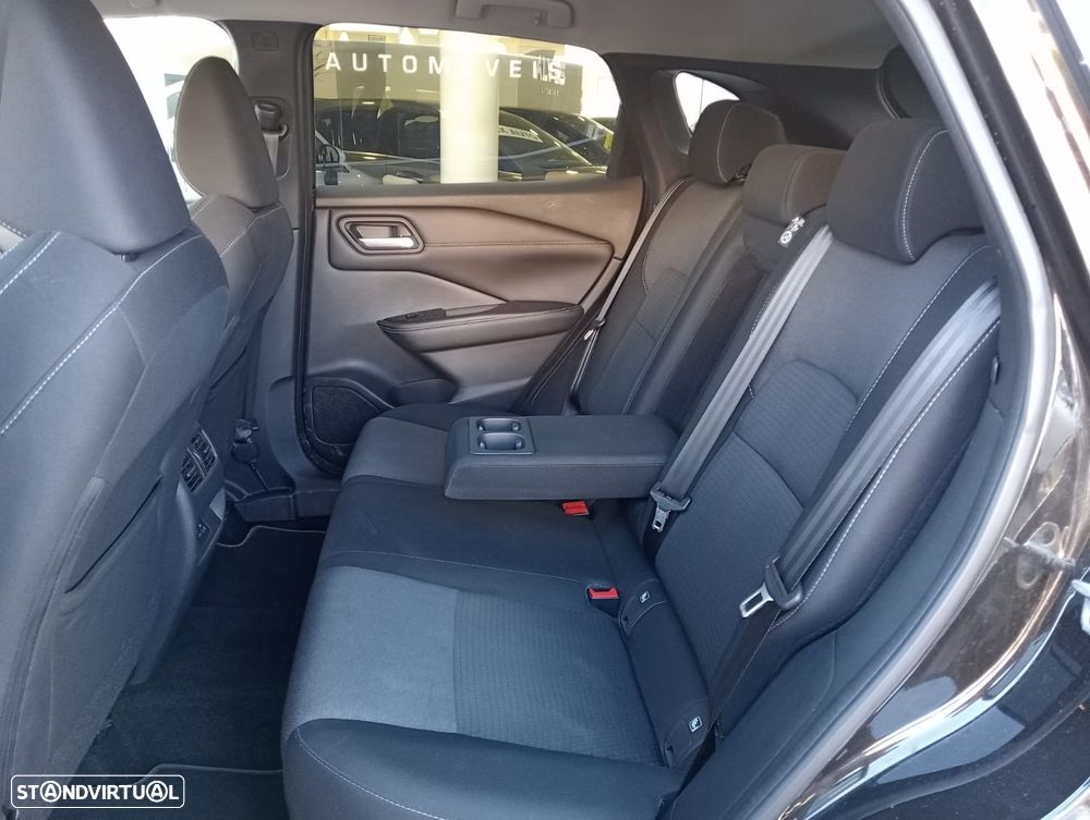 Nissan Qashqai 1.3 DIG-T N-Connecta LED - 11