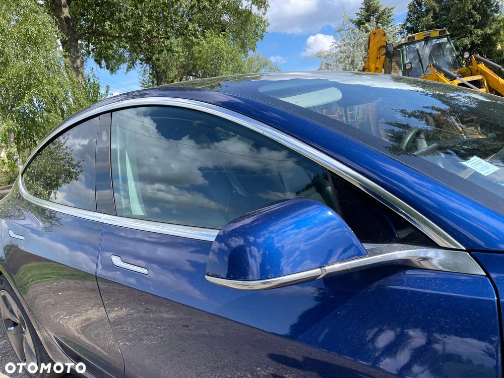 Tesla Model 3 Premium Langstreckenbatterie AWD Dual Motor - 37