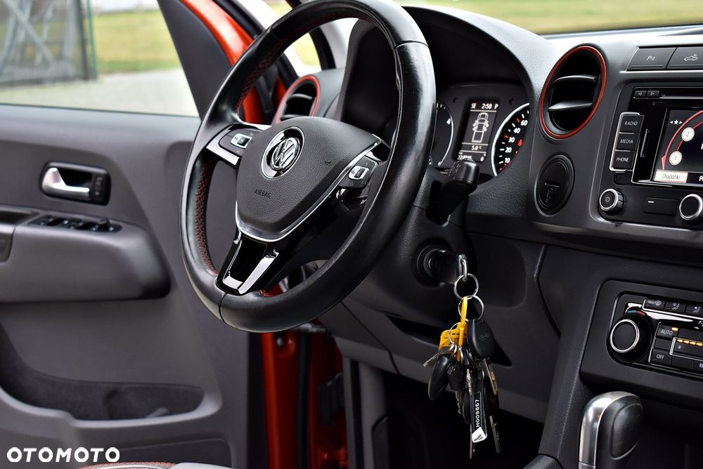 Volkswagen Amarok 2.0 BiTDI Autm Canyon - 38