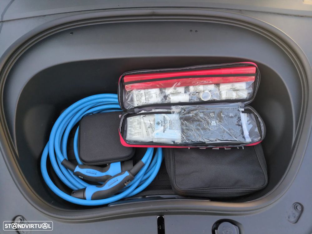 Tesla Model 3 Tração Traseira Standard - 24