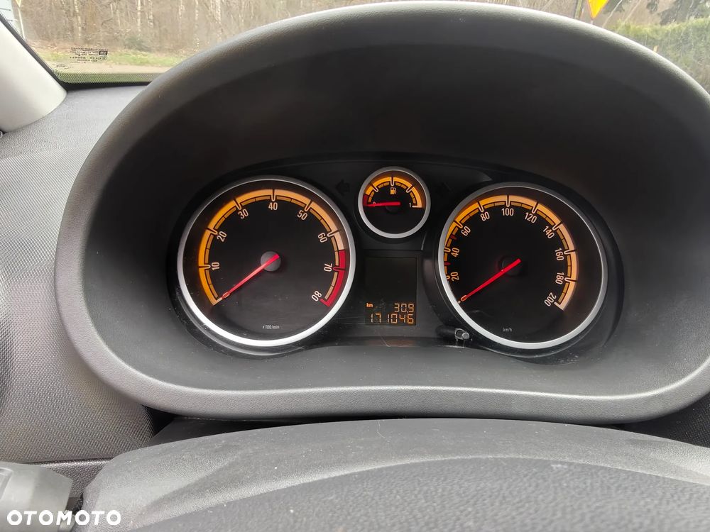 Opel Corsa 1.4 16V Edition - 20