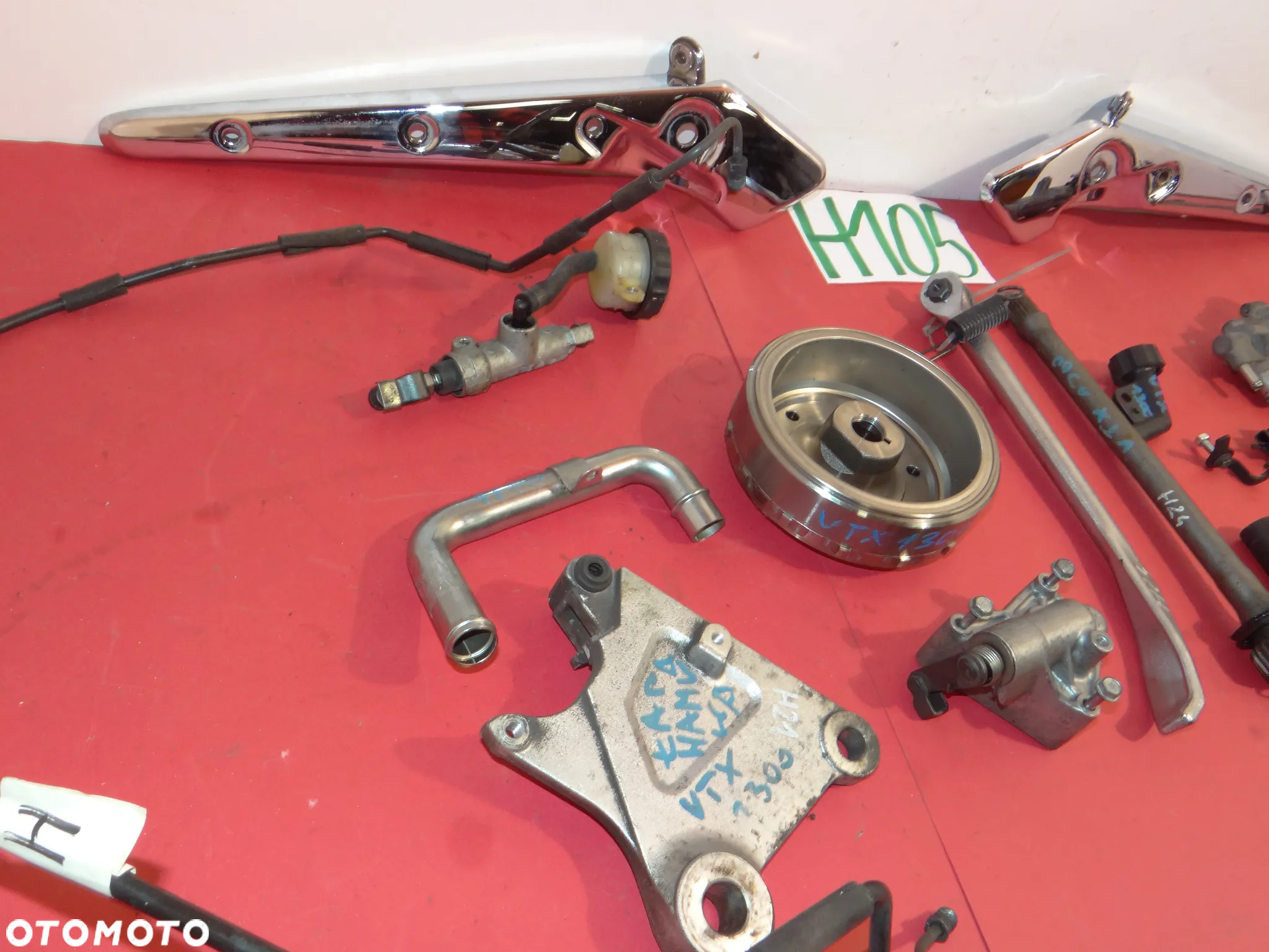 HONDA VTX 1300 LISTWY BŁOTNIKA TERMOSTAT STOPKA BOCZNA KOŁO MAGNESOWE WYSPRZENGLIK CZĘŚCI H105 - 5