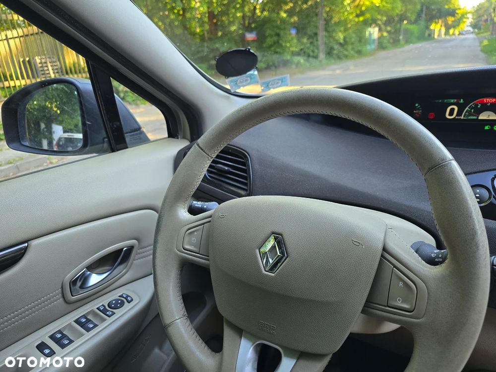 Renault Scenic - 22