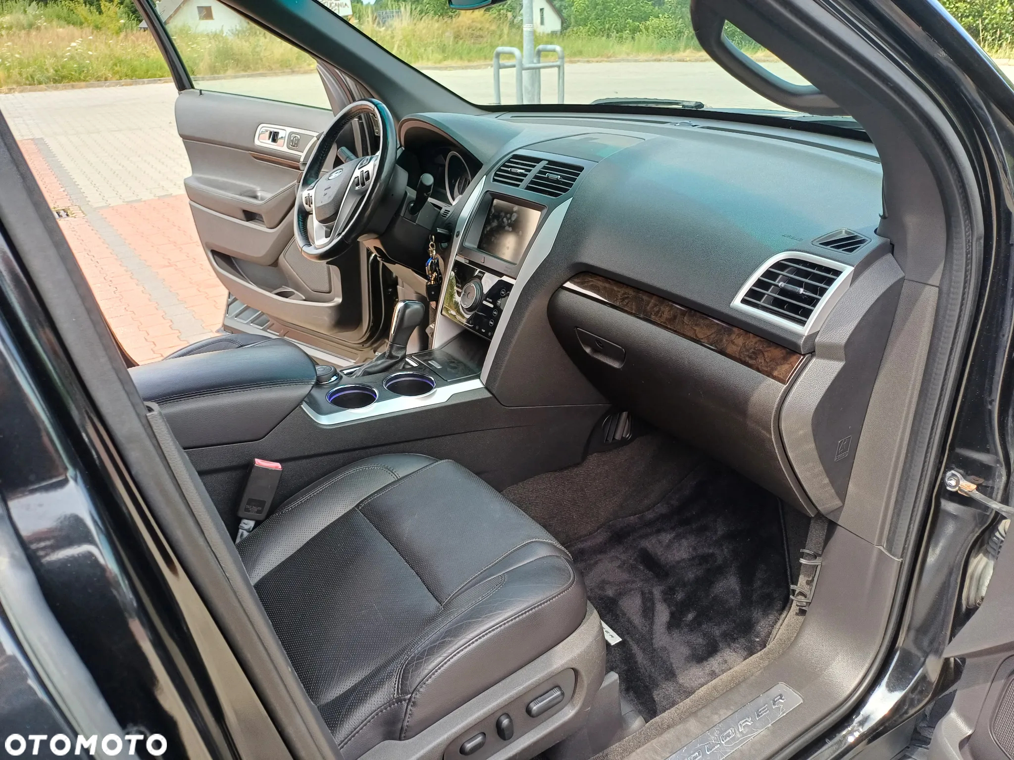 Ford Explorer - 7