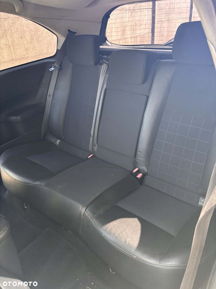 Renault Megane 2.0 Sport - 11