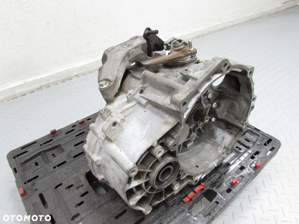 AUDI SKODA VW SEAT SUPERB 10-15 2.0 TDI SKRZYNIA BIEGOW MANUALNA NFU - 2