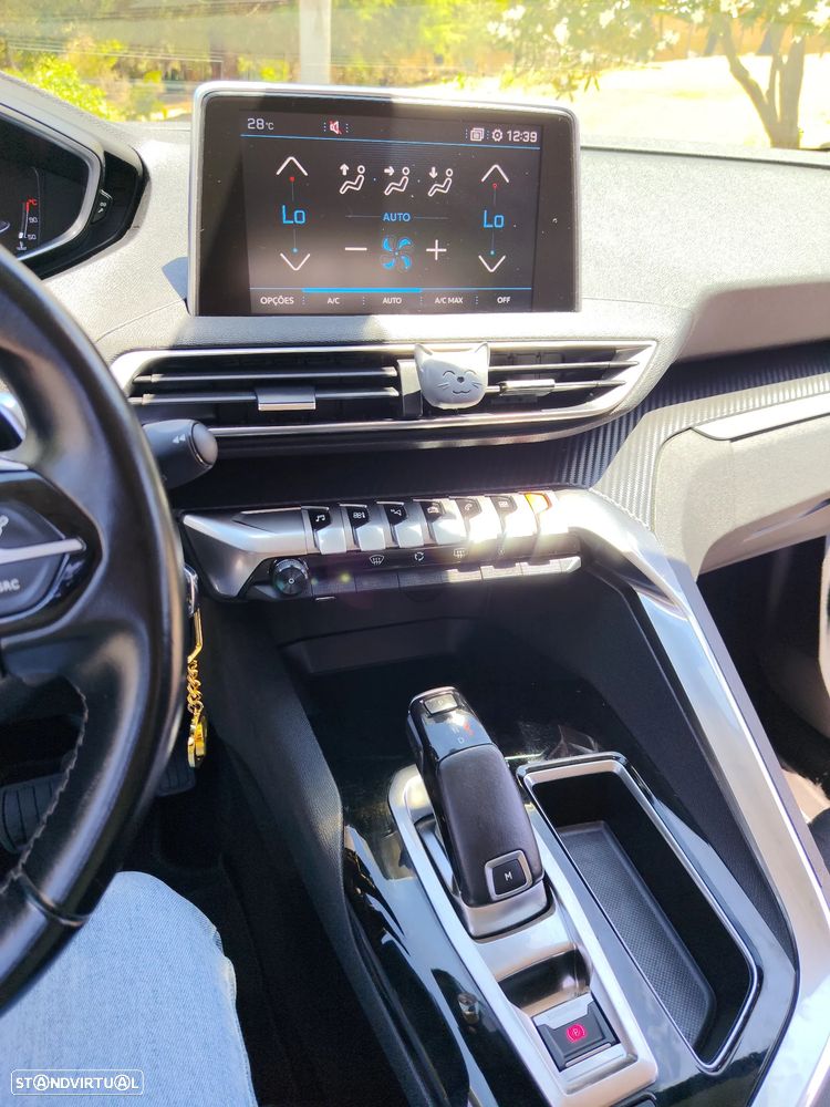 Peugeot 3008 BlueHDi 130 Stop & Start EAT8 Allure - 11