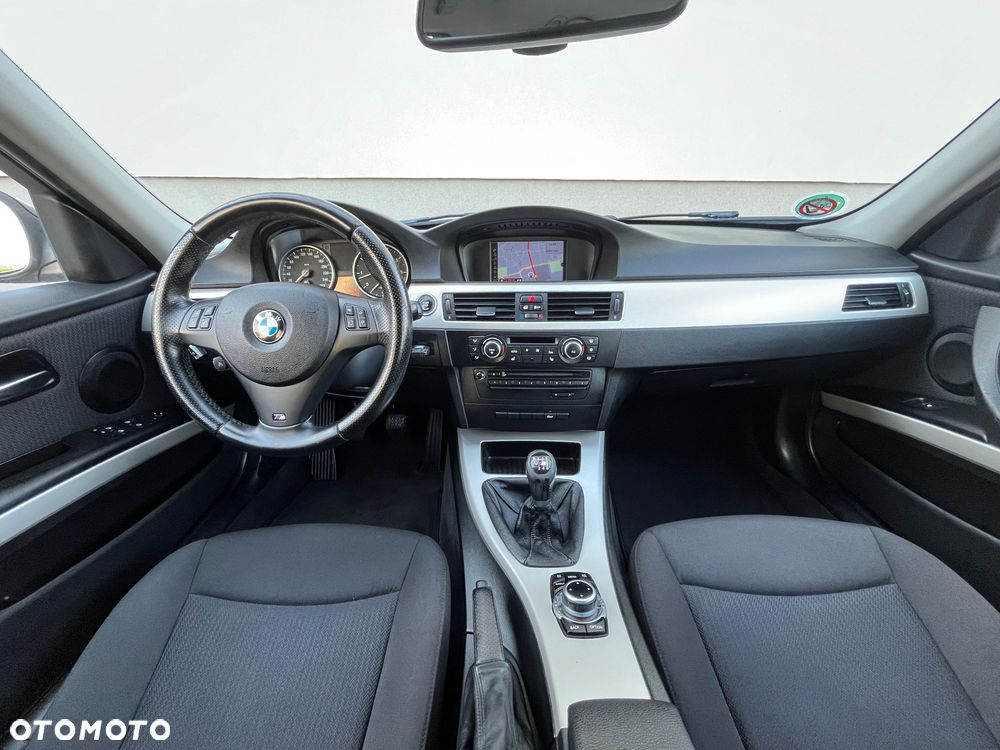 BMW Seria 3 318i Edition Lifestyle - 11