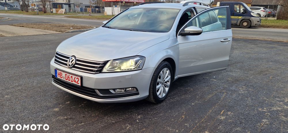 Volkswagen Passat 2012 photo 3