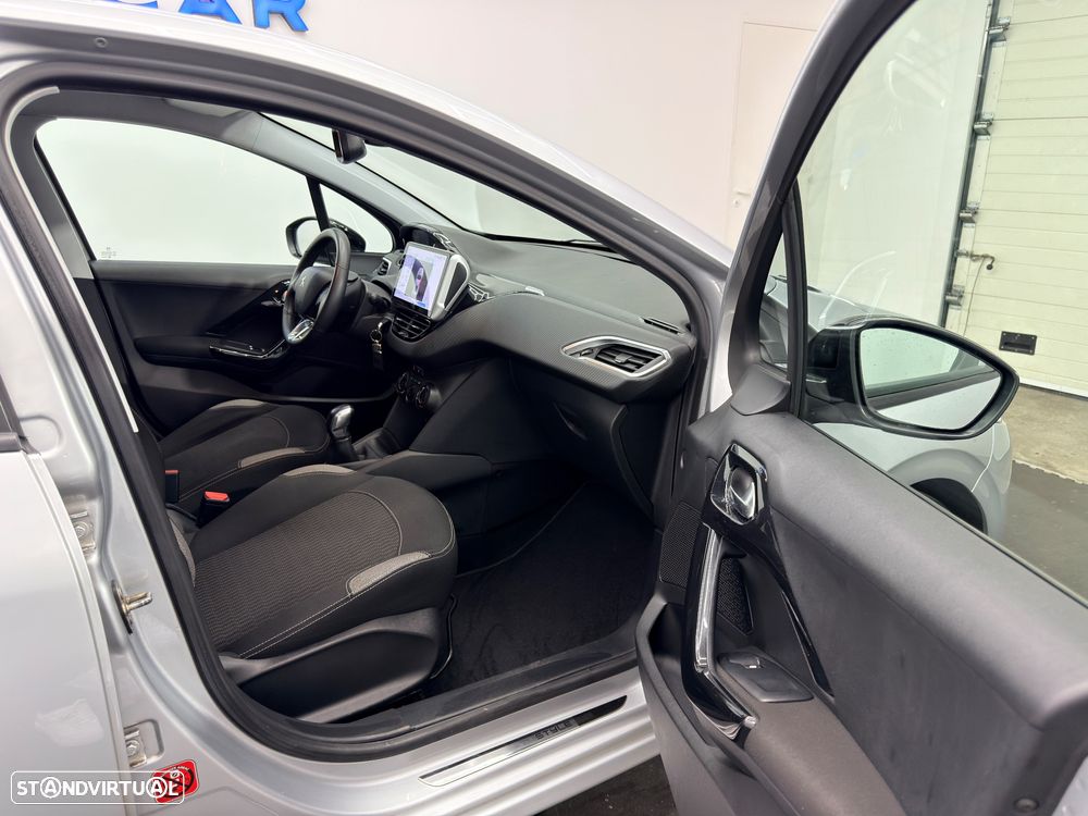 Peugeot 208 1.6 BlueHDi Style - 15