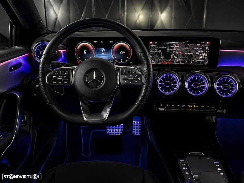 Mercedes-Benz CLA 250 e 8G-DCT AMG Line - 13