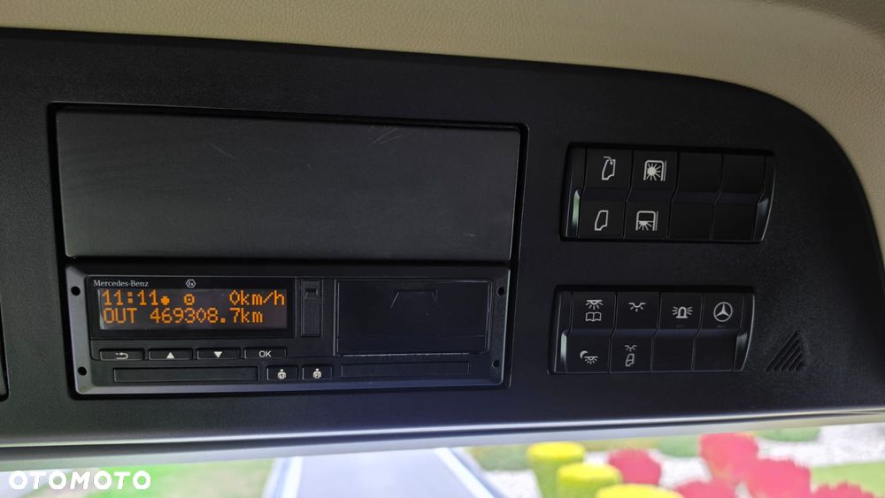 Mercedes-Benz ///ACTROS///MP5///1845/// 2021///PEŁNY ADR///GIGA SPACE CAB///SALONKA///XENON///ZABUDOWY MIĘDZYOSIOWE///KLIMATYZACJA POSTOJOWA///LEDY///VIRTUAL  COCPIT///STAN BARDZO DOBRY - 29