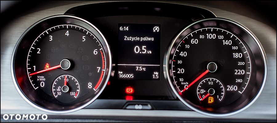 Volkswagen Golf - 22