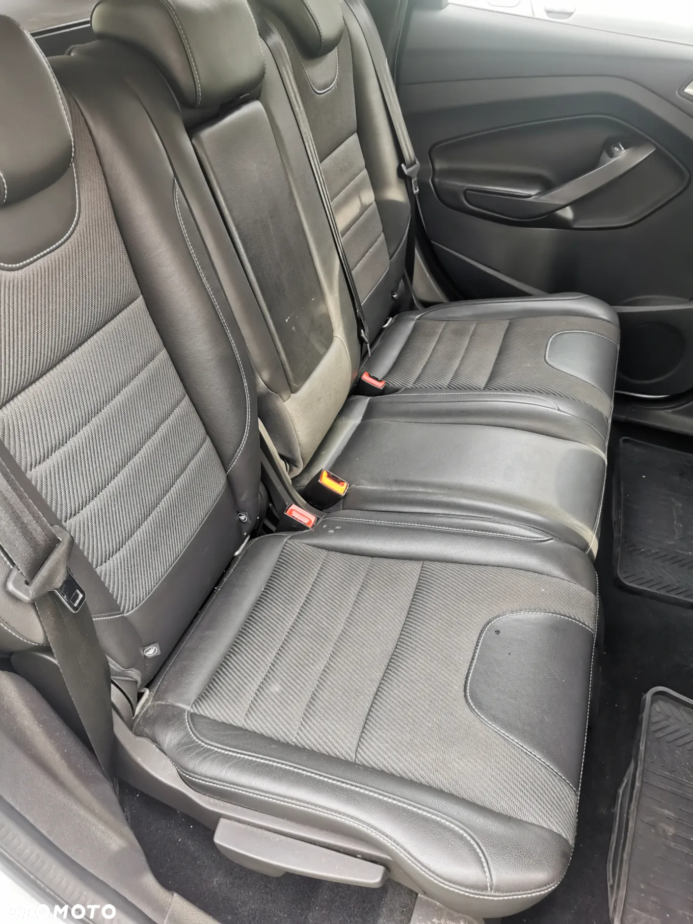 Ford Kuga - 17