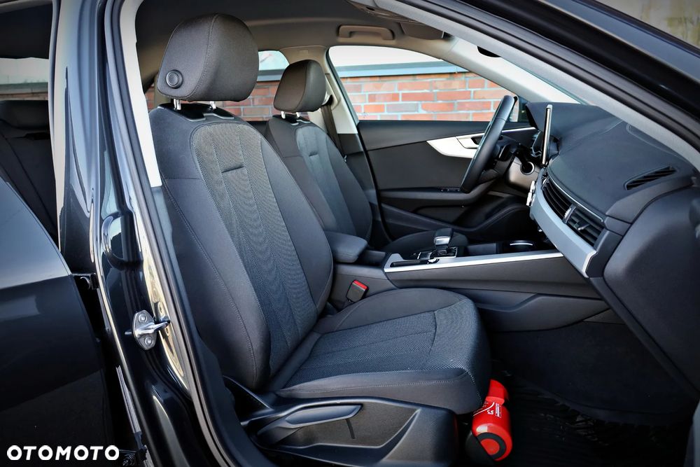 Audi A4 Limousine - 26
