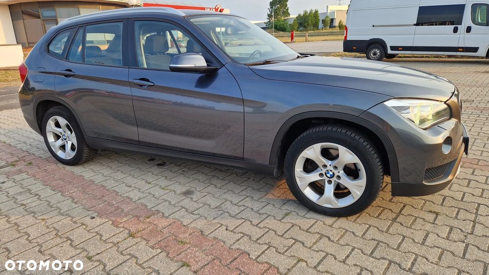 BMW X1 xDrive18d xLine - 4