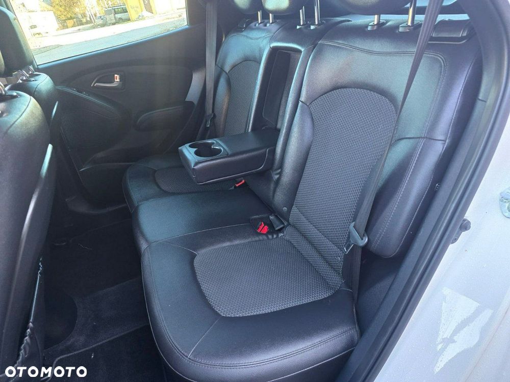 Hyundai ix35 - 23