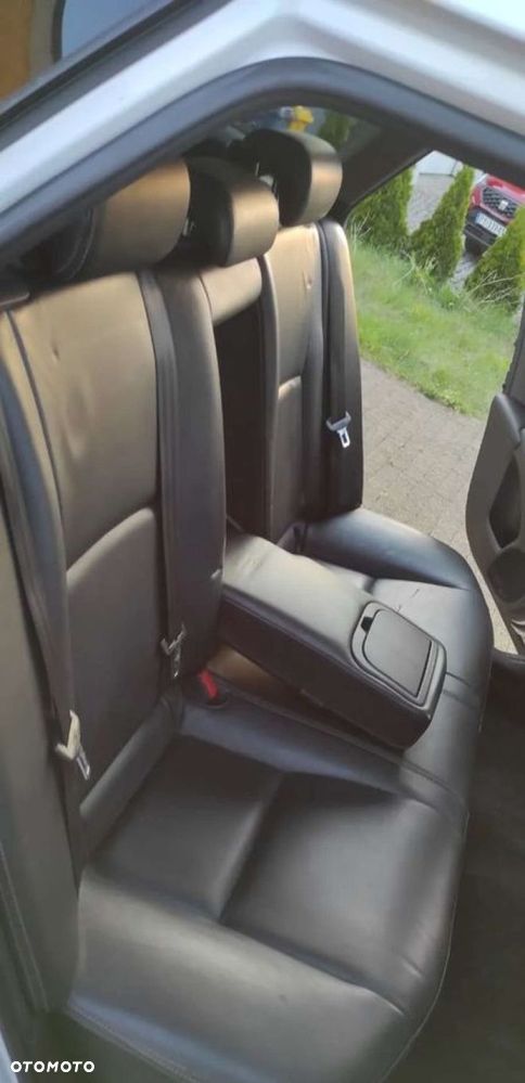 Toyota Avensis - 30