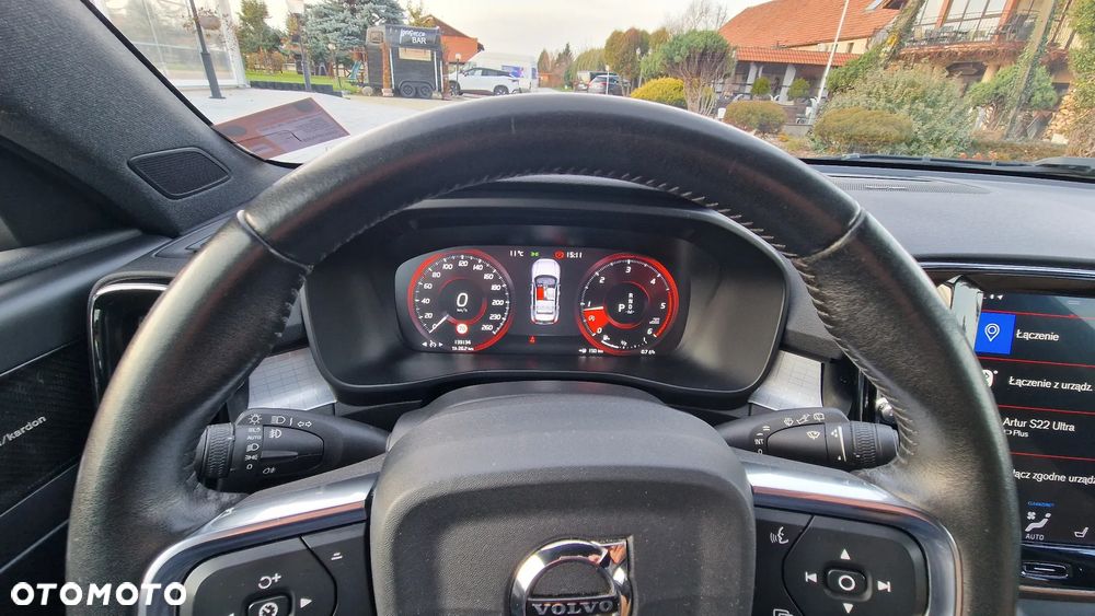 Volvo XC 40 D4 AWD Momentum - 16