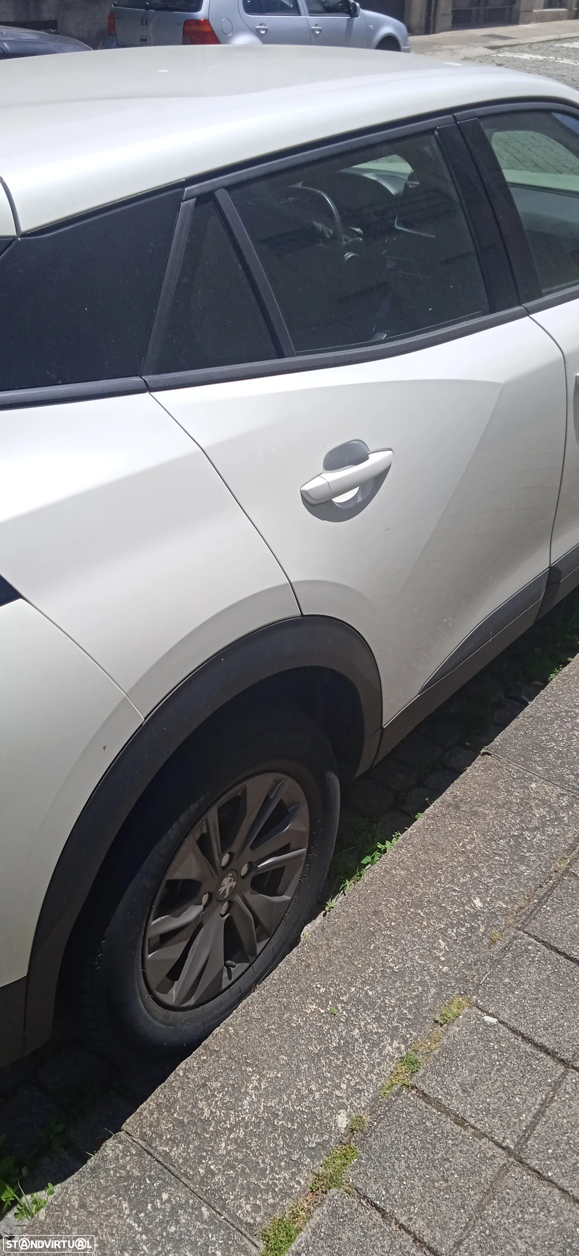 Peugeot 2008 1.2 PureTech Allure Pack EAT8 - 2