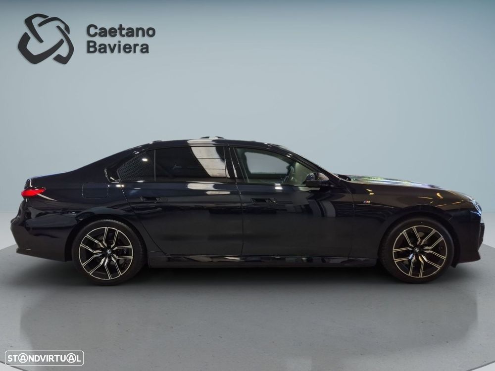 BMW i7 eDrive50 Pack Desportivo M Pro - 9