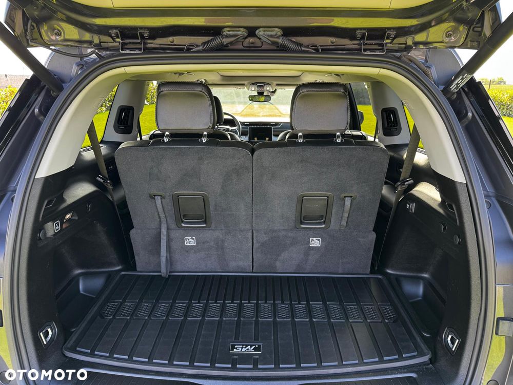 Jeep Grand Cherokee - 8