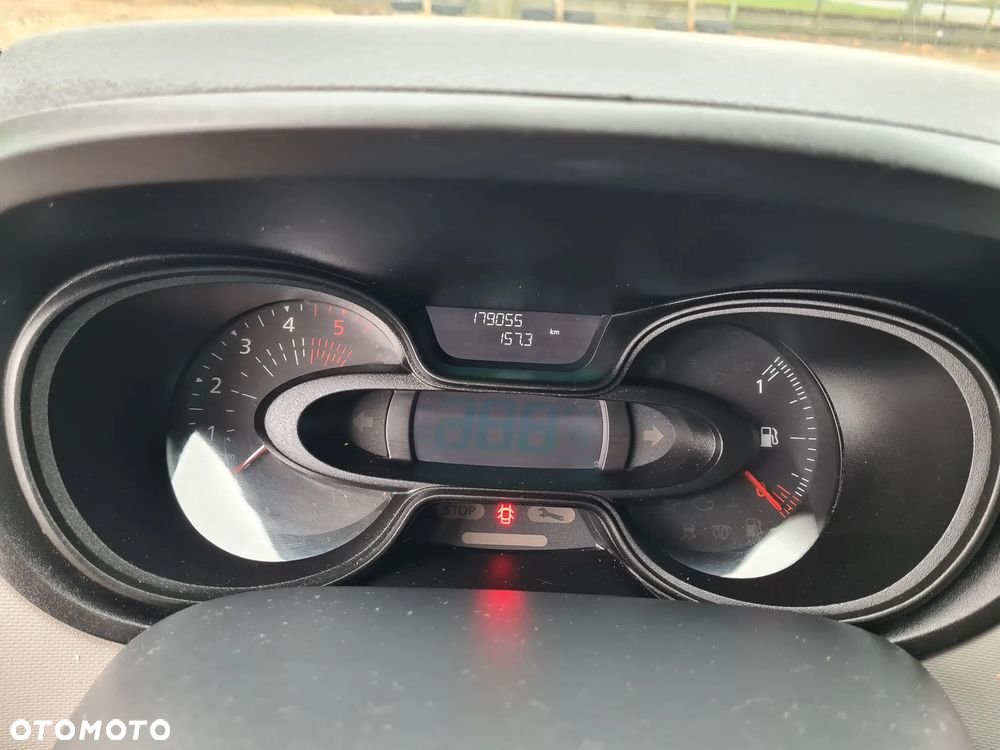 Renault TRAFIC - 25