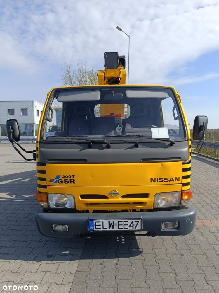 Nissan Cabstar - 4