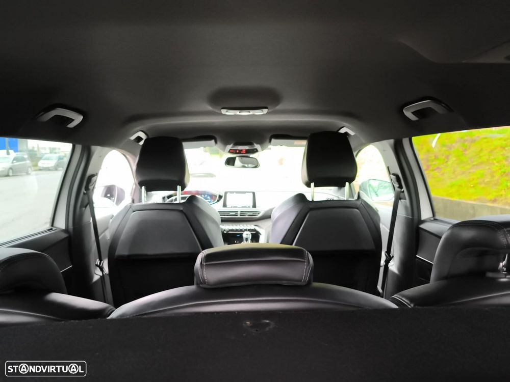 Peugeot 5008 1.5 BlueHDi GT Line - 24