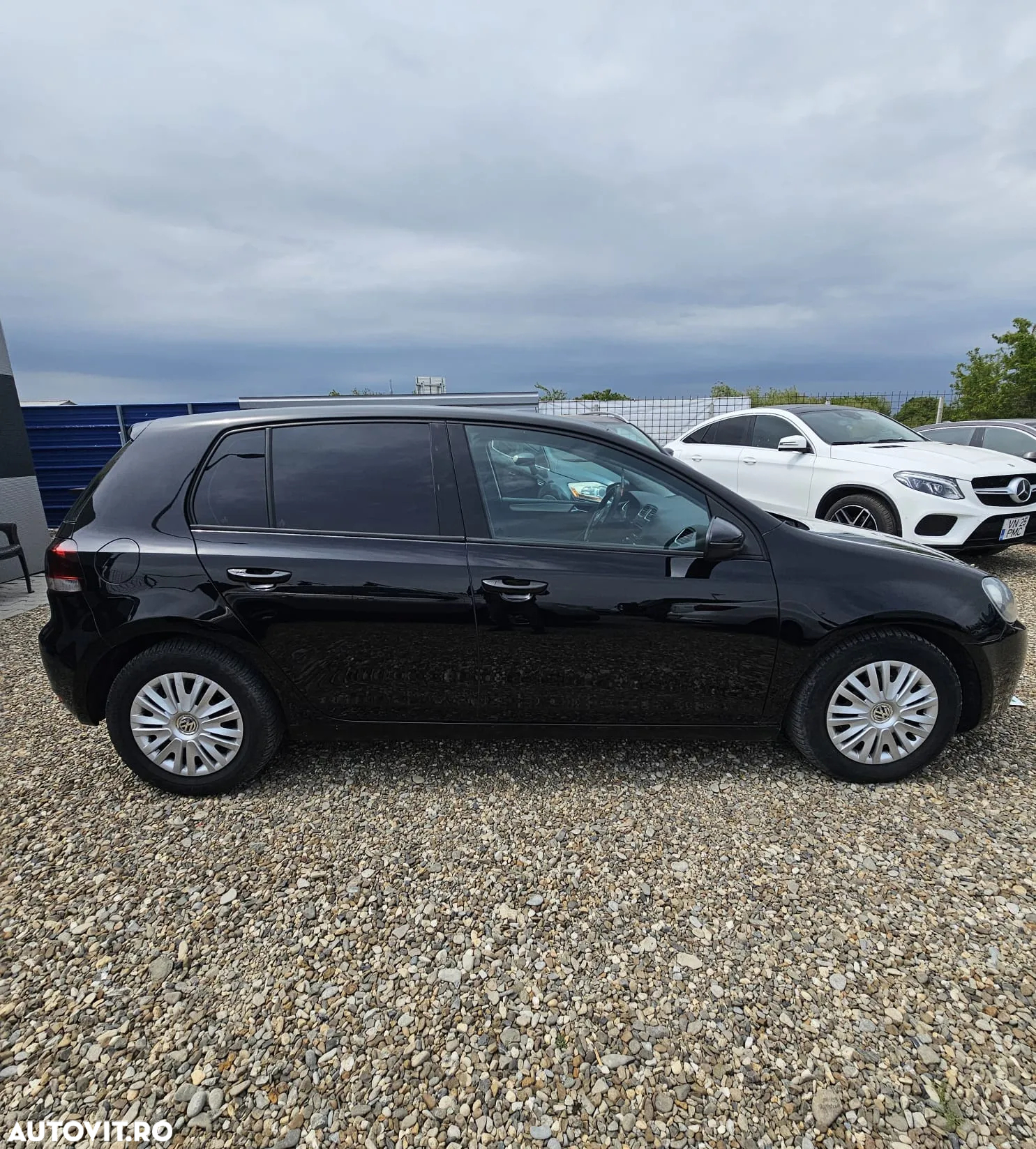 Volkswagen Golf - 2